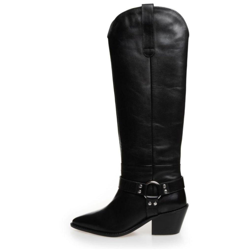 Divided black boots hotsell