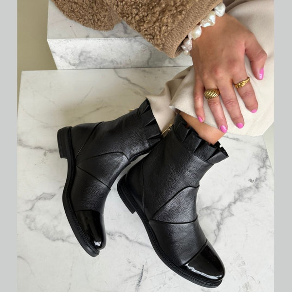 Margaret leather best sale ankle boot