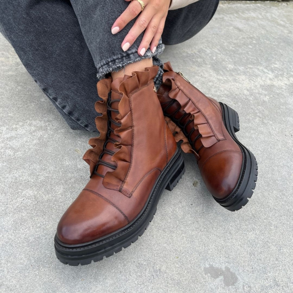 COPENHAGEN SHOES PRETTY Boots 0241 COGNAC